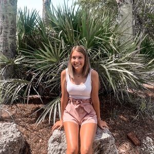 Meet your Posher, Lanie